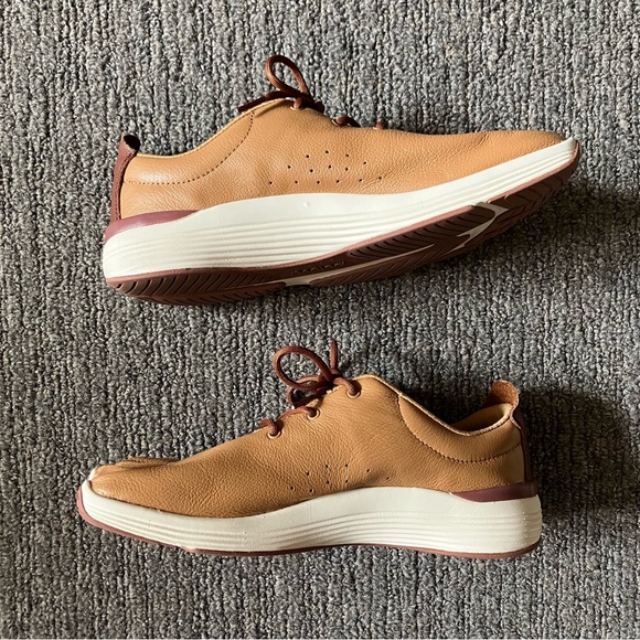 Peluva Men’s Napa Leather Toe Shoes Size 9 fit like 8 - Picture 4 of 7